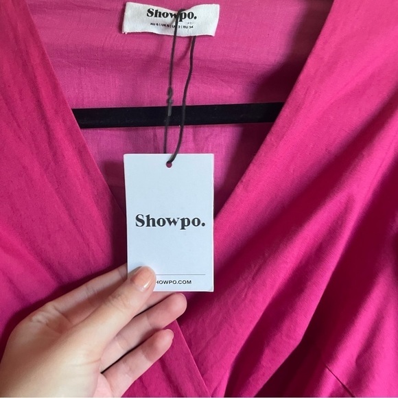 Showpo ZYLA MINI DRESS - PUFF SLEEVE WRAP DRESS IN BERRY - Picture 7 of 8